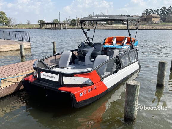 Rent a SEA-DOO jet boat in Willis, TX near me